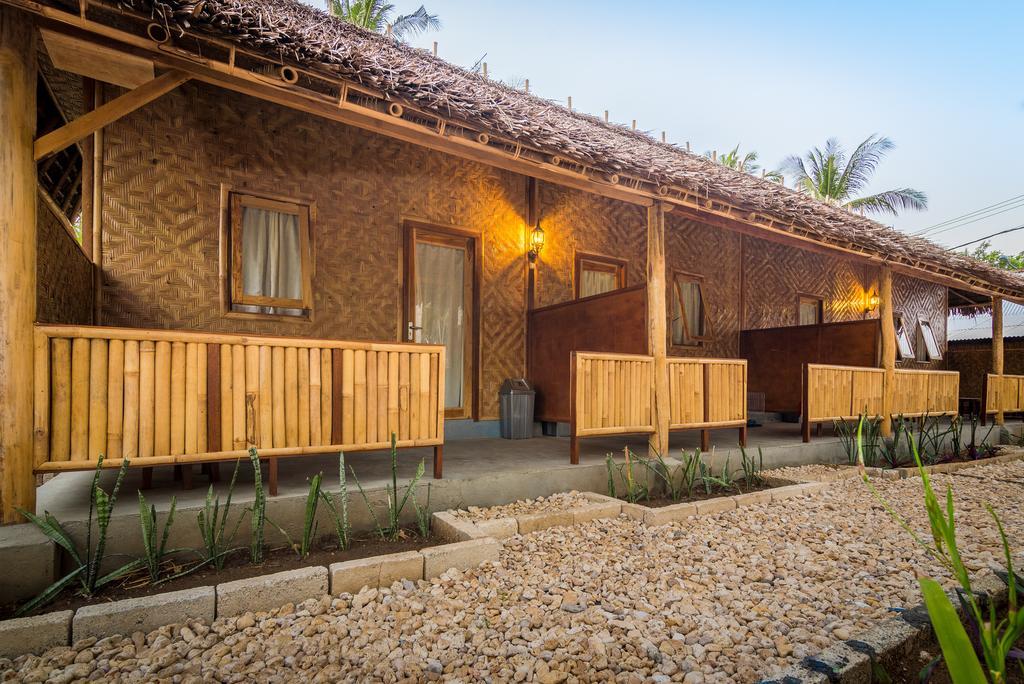 Full Moon Hostel Nusa Penida Rom bilde