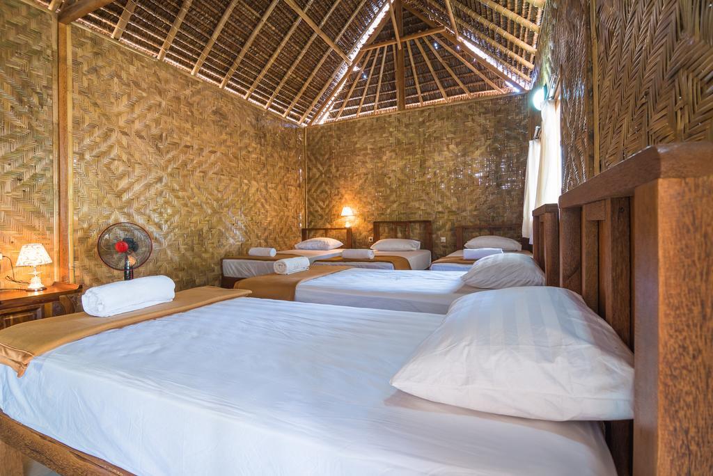 Full Moon Hostel Nusa Penida Rom bilde