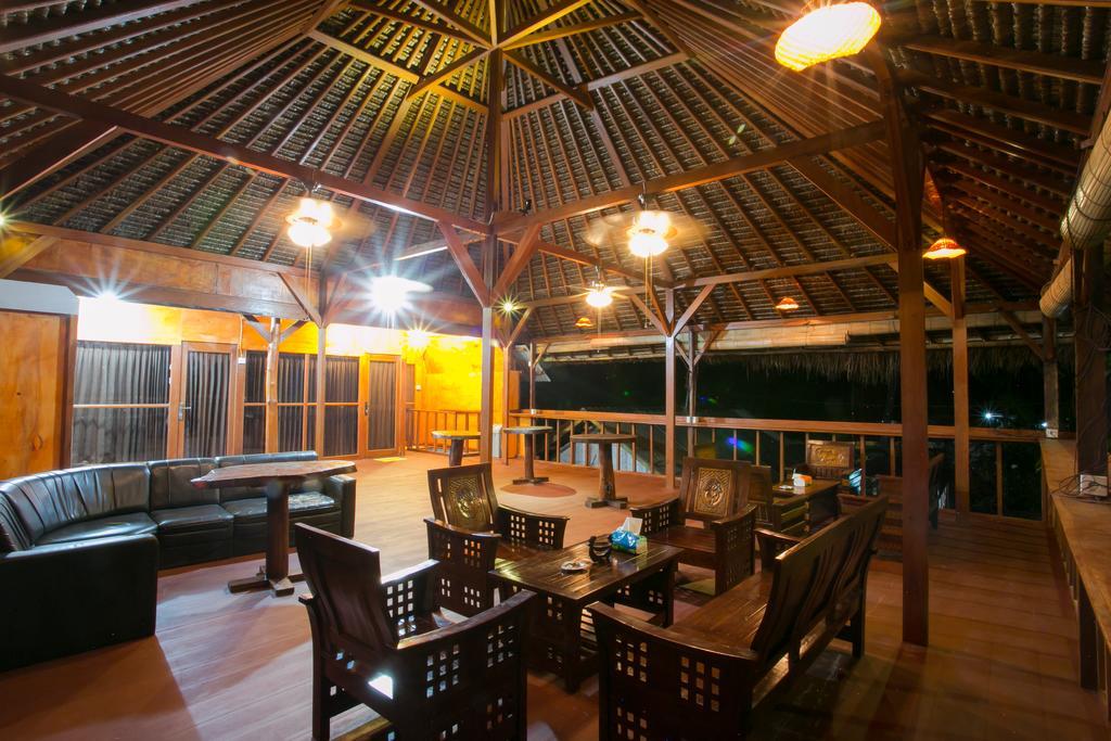 Full Moon Hostel Nusa Penida Eksteriør bilde